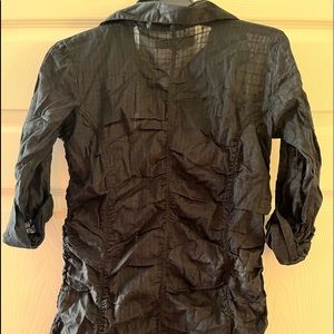 Women’s black shirt size M
